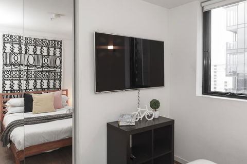 Roomerang At Neo 17 - Accommodation Asia 2