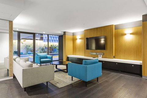 LAURENT Views Of MCG & Yarra River + Fed Square - Accommodation China 6