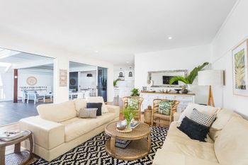 Salt Beach House 22 - Accommodation China 1