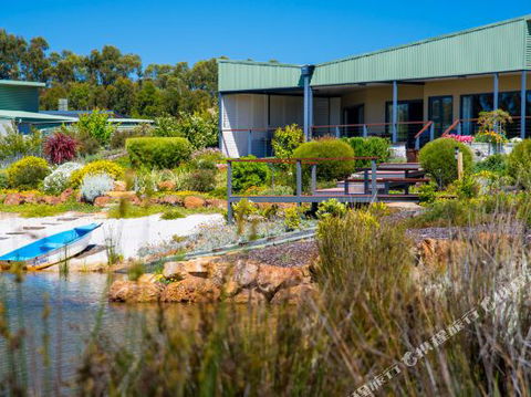 Charlie Bravo Villa Margaret River - Accommodation Asia 0