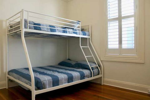 3 Bedroom Home Near Manly Beach - Accommodation Guide 3