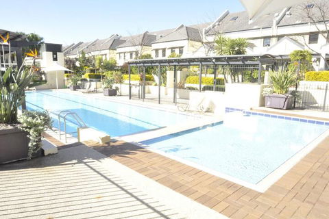 Glebe Fully Furnished 1 BDR Apart 47 ROS - Accommodation Asia 2