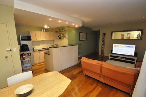 Glebe Fully Furnished 1 BDR Apart 47 ROS - Accommodation Asia 5