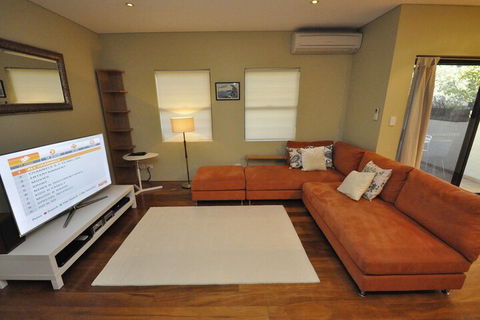 Glebe Fully Furnished 1 BDR Apart 47 ROS - Accommodation Asia 7