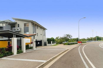 City Stadium Apartment On The Riverfront - Accommodation Asia 0