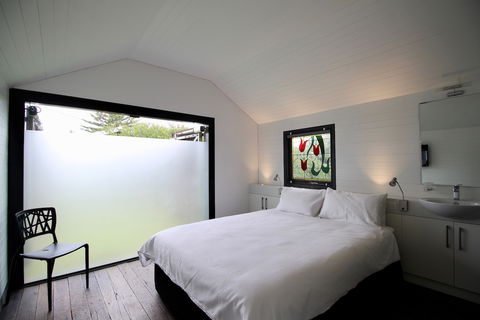 Boathouse Augusta - Accommodation Guide 6