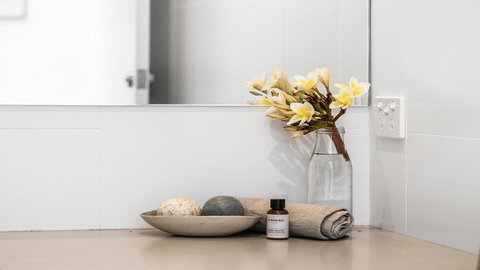 Your Luxury Escape - Carinya Cottages 4 - Accommodation Guide 4