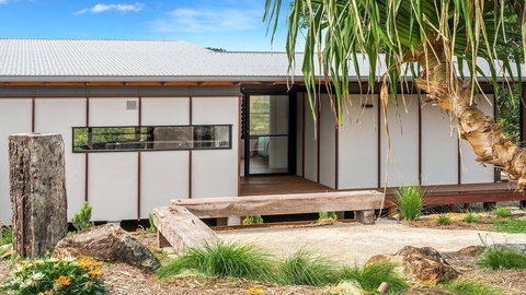 Your Luxury Escape - Carinya Cottages 4 - Accommodation Guide 1