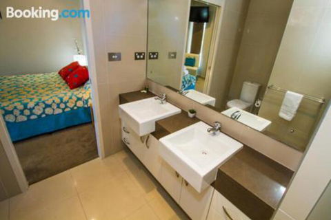 Baywatch 3 - Accommodation Asia 6