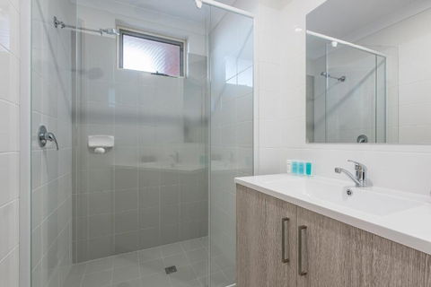Jurien Bay Motel Apartments - Accommodation Asia 3