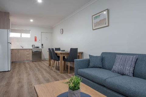 Jurien Bay Motel Apartments - Accommodation Asia 5