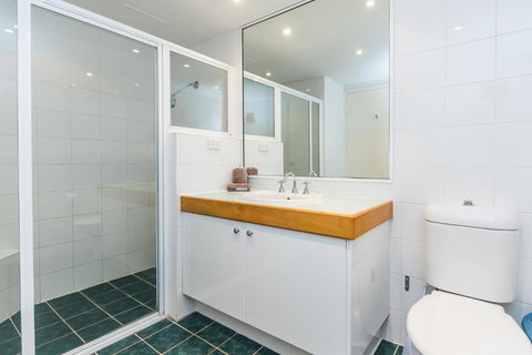 Lagoon 006 - Accommodation Guide 3