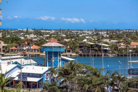 Beachfront Mooloolaba Apartment - Accommodation Asia 2
