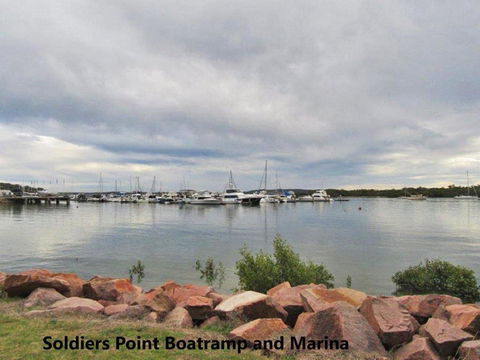 Dalwood 1 / 43 Soldiers Point Road Top Floor & Perfect For Small Boat Parking - Accommodation Asia 2