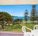 Golden Shores U8 21 Landsborough Parade - Accommodation Asia