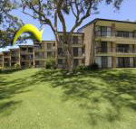 33 Bay Parklands 2 Gowrie Avenue Air conditioning Foxtel Pool Tennis Court Spa