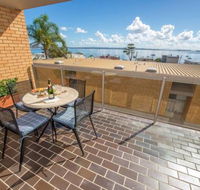 7 The Crest 6 8 Tomaree St. Stunning unit with Spectacular Water Views.
