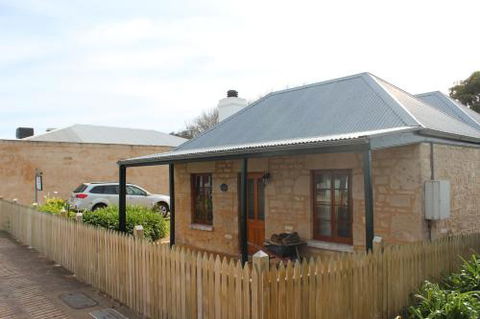 Victoria Cottage - Accommodation Asia 0