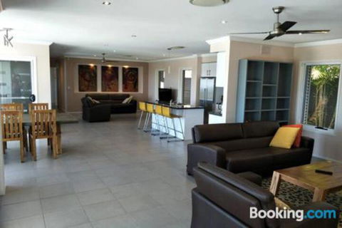 Coolangatta Gold - Accommodation Guide 2