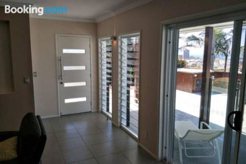 Coolangatta Gold - Accommodation Guide 0