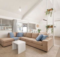 Little Kingsley Beach House 59A Kingsley Drive - Accommodation Asia