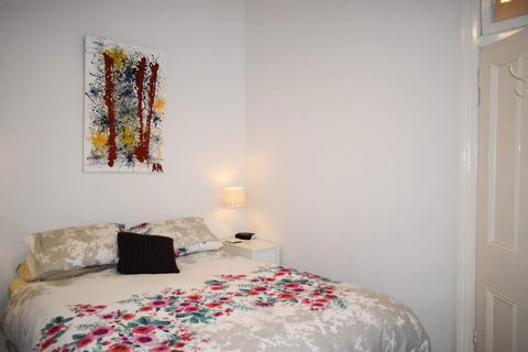 Cosy Erko 2 Bedroom Home On Edge Of Sydney City Centre - Accommodation Asia 6