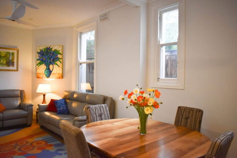 Cosy Erko 2 Bedroom Home On Edge Of Sydney City Centre - Accommodation Asia 5