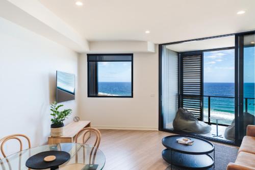 Bar Beach NSW Accommodation Asia