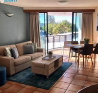 Waterfront Resort Perfect For a Couples Getaway - Accommodation Asia