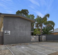 Former Dress Circle Nth Adelaide Apt With Aircon