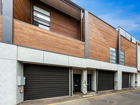 Urban Rest - Little Grenfell - Accommodation Asia 1