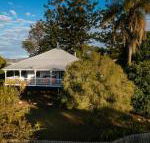Stunning Queenslander - Accommodation Guide
