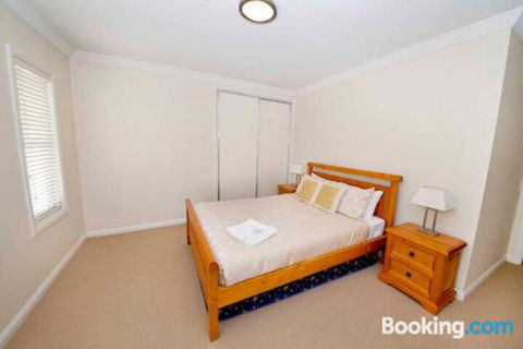 Brookwater Waterfront On Lake Mulwala - Accommodation Asia 5