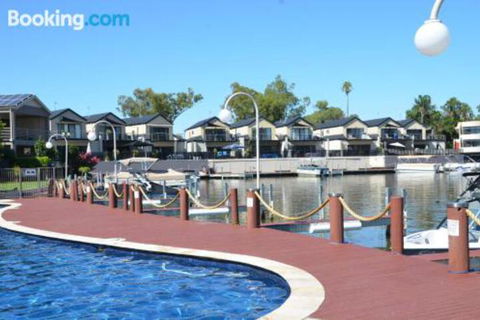 Brookwater Waterfront On Lake Mulwala - Accommodation Asia 6