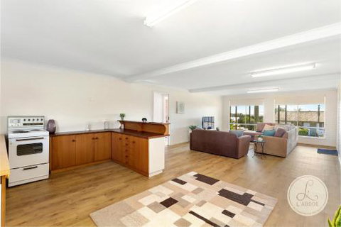 TASSIE SEASIDE SERENITY LAbode Accommodation - Accommodation Asia 5