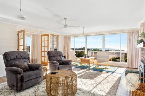 TASSIE SEASIDE SERENITY LAbode Accommodation - Accommodation Asia 0