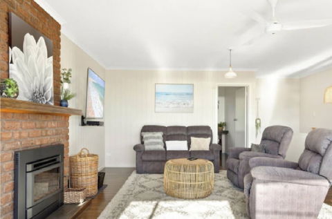 Seaside Serenity 1 - Accommodation Guide 6