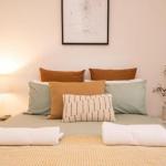 Lords Cottage Charming CBD Home Pet Friendly - Accommodation Asia 0