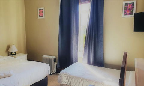 Shamrock Hotel Greenbushes - Accommodation Asia 6