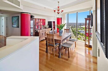 Luxury 3BR Apt With Incredible Views - Accommodation China 0