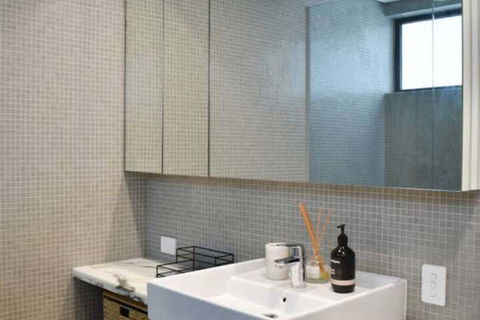 Beautiful Beachside Apartment In Bondi - Accommodation Guide 6