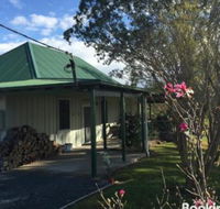 Old Schoolmasters Cottage on the Barrington River - Accommodation Asia
