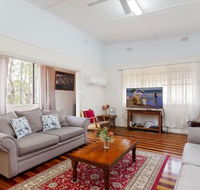 Daves Place 27 Rigney St. Holiday house with WIFI Aircon  Boat Parking