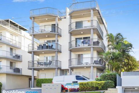 Unit 3 Emerald Shores Shipping Lane Views! - Accommodation Asia 1