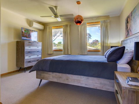 Albert Park - Accommodation Asia 3