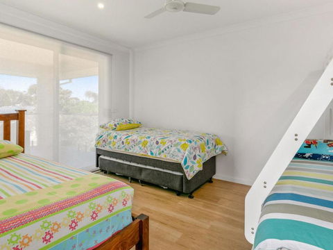 Wild Waves - Accommodation Asia 3