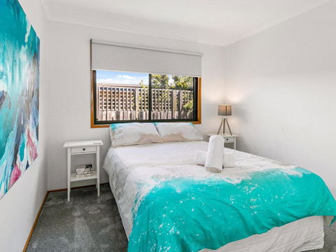 Surf Restn Bay - Accommodation Asia 1