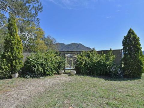 Soldiers Cottage Picturebook Vineyard Home - Accommodation Guide 6