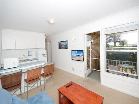 Beachside Shoal Bay Unit 2 - Accommodation Asia 3