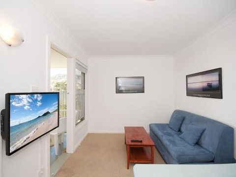 Beachside Shoal Bay Unit 2 - Accommodation Asia 1